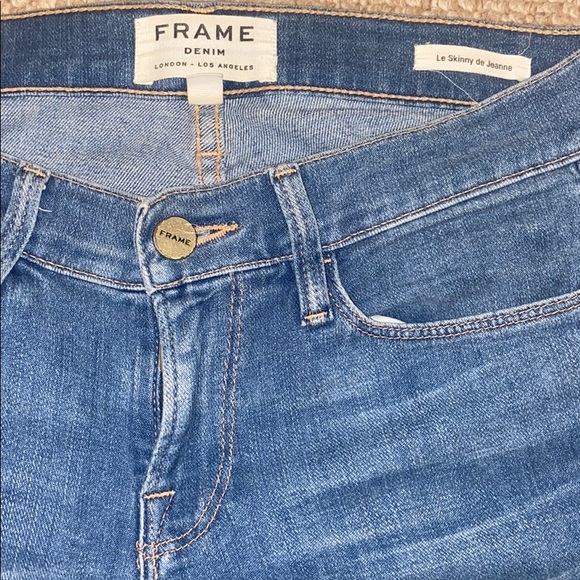 Frame jeans! - Picture 2 of 3